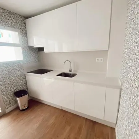 Apartamento Fuengirola Free Parking フエンヒロラ