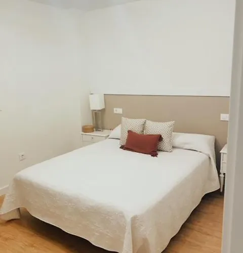 Piso Martinez Catena 푸엔히롤라